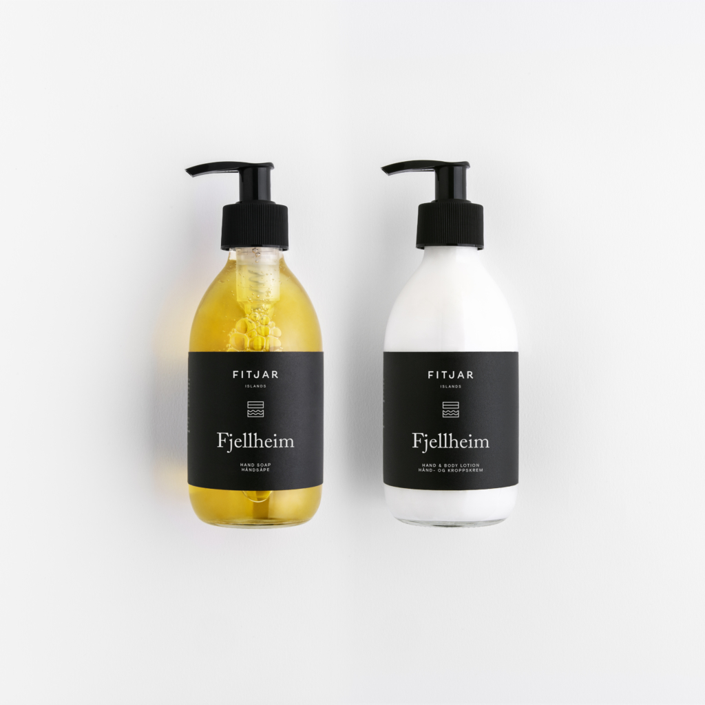 Fitjar-Islands-Fjellheim-Hand-